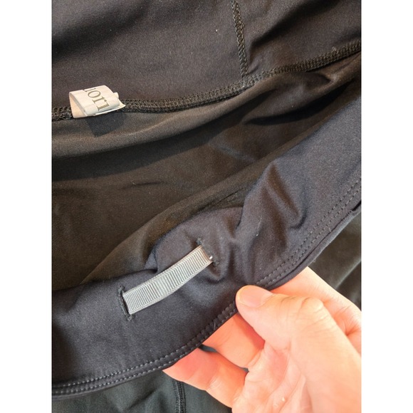 VUORI Shorts Womens Large Black Omni Performance Stretch Running 2.5" Inseam Gym - Picture 7 of 12